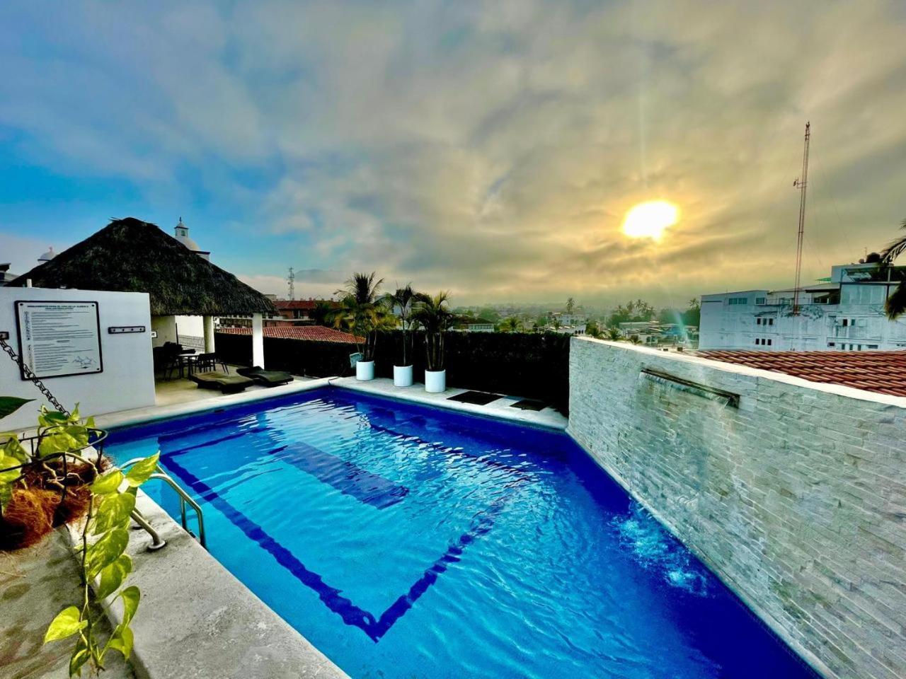 Hotel Suites Mar Elena (Adults Only) Пуерто Валярта Екстериор снимка